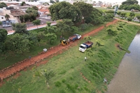 Com um investimento total de R$ 703 mil, serão construídas grades de proteção ao redor de toda a extensão do lago (Foto: Prefeitura de Votuporanga)