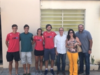 Organizadores e tenistas estiveram ontem na Cidade FM para falar da competição (Foto: A Cidade)