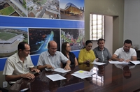 Na tarde de ontem, o prefeito João Dado anunciou a programação do Concha Folia 2018 (Foto: Divulgação/Prefeitura de Votuporanga)