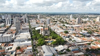 Supermercados permanecerão abertos até as 20h, com atendimento fechado ao público apenas aos domingos e segundas-feiras (Foto: Prefeitura de Votuporanga)