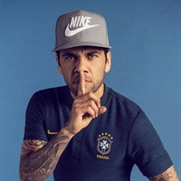 Daniel Alves (Facebook)