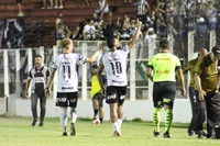 Kayky e Wendel Júnior fizeram os gols da vitória (Foto: Rafa Bento/CAV)