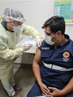  Cerca de 1,5% das pessoas imunizadas contra a Covid-19 até o momento apresentaram reações leves   (Foto: Prefeitura de Votuporanga) 
