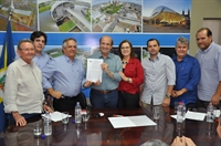 Nova adutora terá mais de mil metros de tubos (Foto: Prefeitura de Votuporanga)