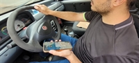 Perigo: quase cinco mil motoristas são flagrados usando celular ao volante em Votuporanga