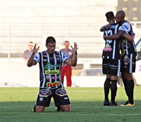 Jardel, volante do CAV, após a vitória contra o Red Bull; jogador está confiante para esta quarta-feira (Foto: Rafael Bento/CAV)