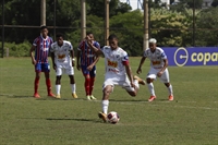 O jogador Abraão Lincoln, autor do gol no pênalti, disse que o time se empenhou e conquistou o empate na raça  (Foto: Christopher Bueno)