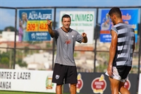 Júnior Rocha, técnico do Clube Atlético Votuporanga, desabafou na tarde desta quarta-feira (Foto: Rafael Bento/CAV)