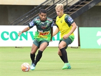 Dudu e Wesley Natã em treinamento do CAV, que joga na tarde do próximo sábado (Foto: Rafael Bento/CAV)