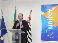 Presença: Edmundo Mauad, diretor técnico do Hospital de Amor de Barretos, esteve ontem em Votuporanga (Foto: Daniel Castro/A Cidade)
