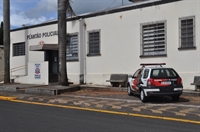 A jovem de 23 anos registrou o boletim de ocorrência na Central de Flagrantes local (Foto: Aline Ruiz/A Cidade)