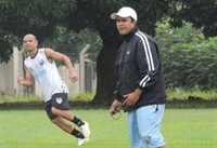 Apesar do empate, técnico da Alvinegra elogiou postura do time