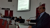 O prefeito João Dado discursou na sessão de ontem da Câmara Municipal de Votuporanga (Foto: Divulgação/Prefeitura de Votuporanga)