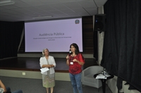 Márcia Reina e Sirlei Scandar durante a audiência pública (Foto: Daniel Castro/A Cidade)