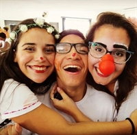 interessados devem se inscrever online pelo site: www.unifev.edu.br/sorrisoterapeutas (Foto: Unifev)