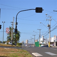 Prefeitura adquiriu 13 novos totens semafóricos que serão instalados em diversas vias