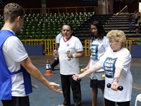 No Distrito Federal, idosos participam de ação no Dia Mundial de Combate à Osteoporose em novembro desse ano (Foto: Wilson Dias / Agência Brasil)