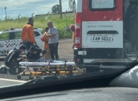 Apesar da gravidade da lesão, o motorista permaneceu consciente e orientado no local do acidente (Foto: Divulgação)