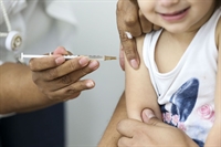 Nesta etapa, a campanha é voltada para crianças de cinco anos a adultos de até 19 anos (Foto: Reprodução)