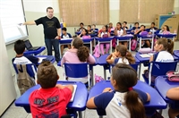 Com a admissão dos educadores infantis, a Prefeitura oferecerá 70 novas vagas nos Cemeis (Foto: Divulgação/Prefeitura de Votuporanga)