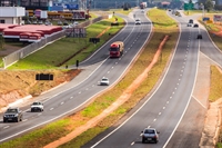 A Polícia Rodoviária de Votuporanga recomenda não viajar na sexta-feira das 14h às 22h para evitar o fluxo de veículos (Foto: Reprodução)