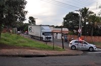 A Polícia Militar esteve no local, acompanhou o socorro da vítima e agora irá passar o caso para a Polícia Civil, que vai investigar (Foto: A Cidade)