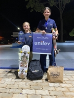 Irmãs skatistas de Votuporanga sobem ao pódio em campeonato de skate em Paulicéia
