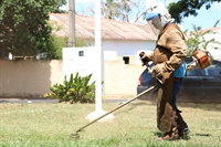 A partir desta quarta-feira (01) o lote que for flagrado sujo estará sujeito à multa e poderá ser limpo pela Prefeitura com custos remetidos ao proprietário (Foto: Prefeitura de Votuporanga)