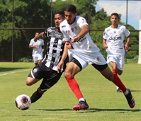  A Votuporanguense viajou até São Bernardo para a disputa da quarta rodada do torneio em busca da primeira vitória (Foto: Rafael Bento/CAV)