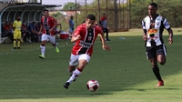 O Botafogo-SP chega com tudo para a partida de hoje contra a Votuporanguense, o atacante Ariel falou que o desejo é a Copa do Brasil (Foto: Agência Botafogo-SP)