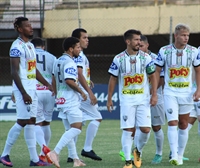 Na manhã desta sexta-feira, às 9h, a Votuporanguense faz seu último treino antes do jogo de sábado (Foto: Rafael Bento/CAV)