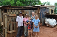 Arieli Maria Paixão Nobre e sua família chegaram pouco tempo de pois de Luiz e Madalena no acampamento de Álvares Florence (Foto: A Cidade)