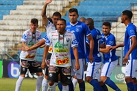 Na visão do treinador, a Votuporanguense teve dois tempos distintos contra o Rio Claro (Foto: Rafael Bento/CAV)