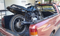 Motocicleta encontrada abandonada na avenida Domingos Pignatari, na manhã de ontem