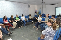 Em reunião, o prefeito João Dado falou ontem sobre a instalação do Recanto dos Focinhos (Foto: Divulgação/Prefeitura de Votuporanga)