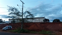 A Polícia Militar também esteve na construção para registrar a ocorrência, assim como uma viatura da Perícia (Foto: A Cidade)