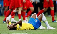  Fernandinho lamenta eliminação brasileira para a Bélgica.(Foto: GLEB GARANICH Reuters)