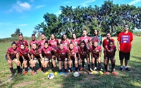 Ivan Roberto Cardoso, presidente do time de futebol feminino e Alcir Camargo, treinador e gestor aguardam o início da temporada  (Foto: A Cidade)