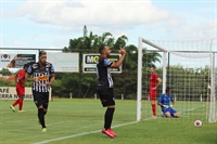 Time conquistou os três pontos em casa (Foto: Rafael Bento/CAV)