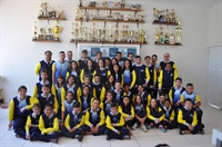Atletas e comissão técnica do Centro de Formação Esportiva de Natação de Votuporanga (Foto: Centro de Formação)