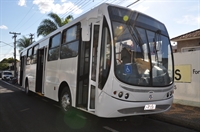 Doação do veículo foi uma contrapartida de interesse público prevista na Lei Municipal 6.088/2017 (Foto: Prefeitura de Votuporanga)