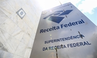 O prazo para as empresas, os bancos e as demais instituições financeiras e os planos de saúde fornecerem os comprovantes de rendimentos acabou em 26 de fevereiro (Foto: Marcelo Camargo/Agência Brasil)