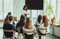 São vagas disponíveis para os cursos de Modelista de Malharia e Manicure e Pedicure; aulas previstas para iniciarem dia 9 de setembro no CTMO (Foto: Prefeitura de Votuporanga)