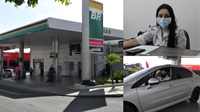 Para Thais Carneiro, gerente do posto Liberdade, etanol pode chegar ao valor mais alto do ano; vendedor Vinicius Formenton voltou para gasolina (Fotos: A Cidade)