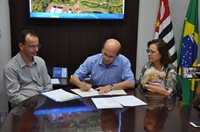O chefe do Executivo informou que são mais de 28 mil m² de terreno para a implantação do novo serviço (Foto: Divulgação/Prefeitura de Votuporanga)
