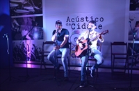 A dupla finalizou a entrevista agradecendo o carinho dos ouvintes e cantando os sucessos do novo trabalho (Foto: Maryangela Munhoz)