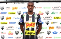 Bernardo Vilar começou a treinar na Arena Plínio Marin (Foto: Rafael Bento/CAV)