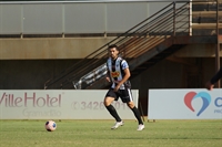 O zagueiro Paulo Henrique não ficou satisfeito com o empate contra o líder do campeonato e desabafou após o fim da partida (Foto: Rafael Bento/CAV)