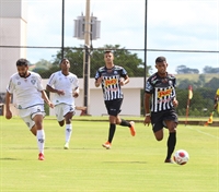 A Votuporanguense agora terá apenas mais um jogo fora de casa, contra o Olímpia (Foto: Rafael Bento/CAV)