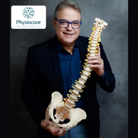 O Fisioterapeuta Ricardo Martins conclui formação em Osteopatia e reforça atuação no tratamento da coluna sem cirurgia 